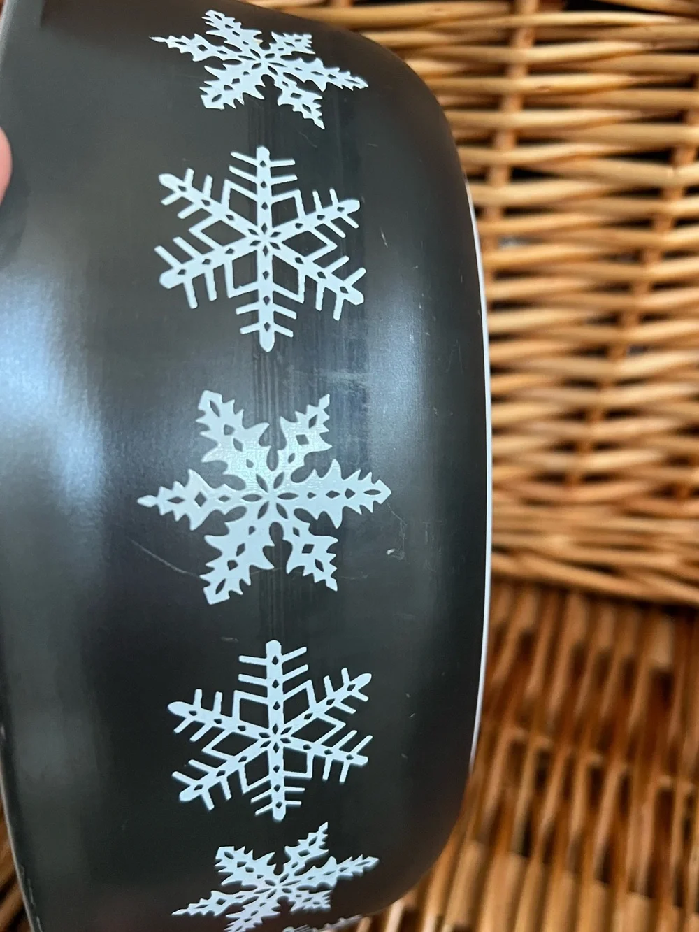 RARE PYREX 043 1 1/2qt matte black oval casserole dish snowflake 1956